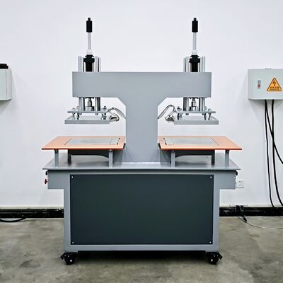 Goede prijs. KY-0205 Dual Head Hydraulische Kleding Embossing Machine met precieze temperatuurregeling en instelbare druk Digitaal bedieningspaneel online